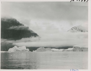 Image: Low lying clouds at the Umiamako Glacier